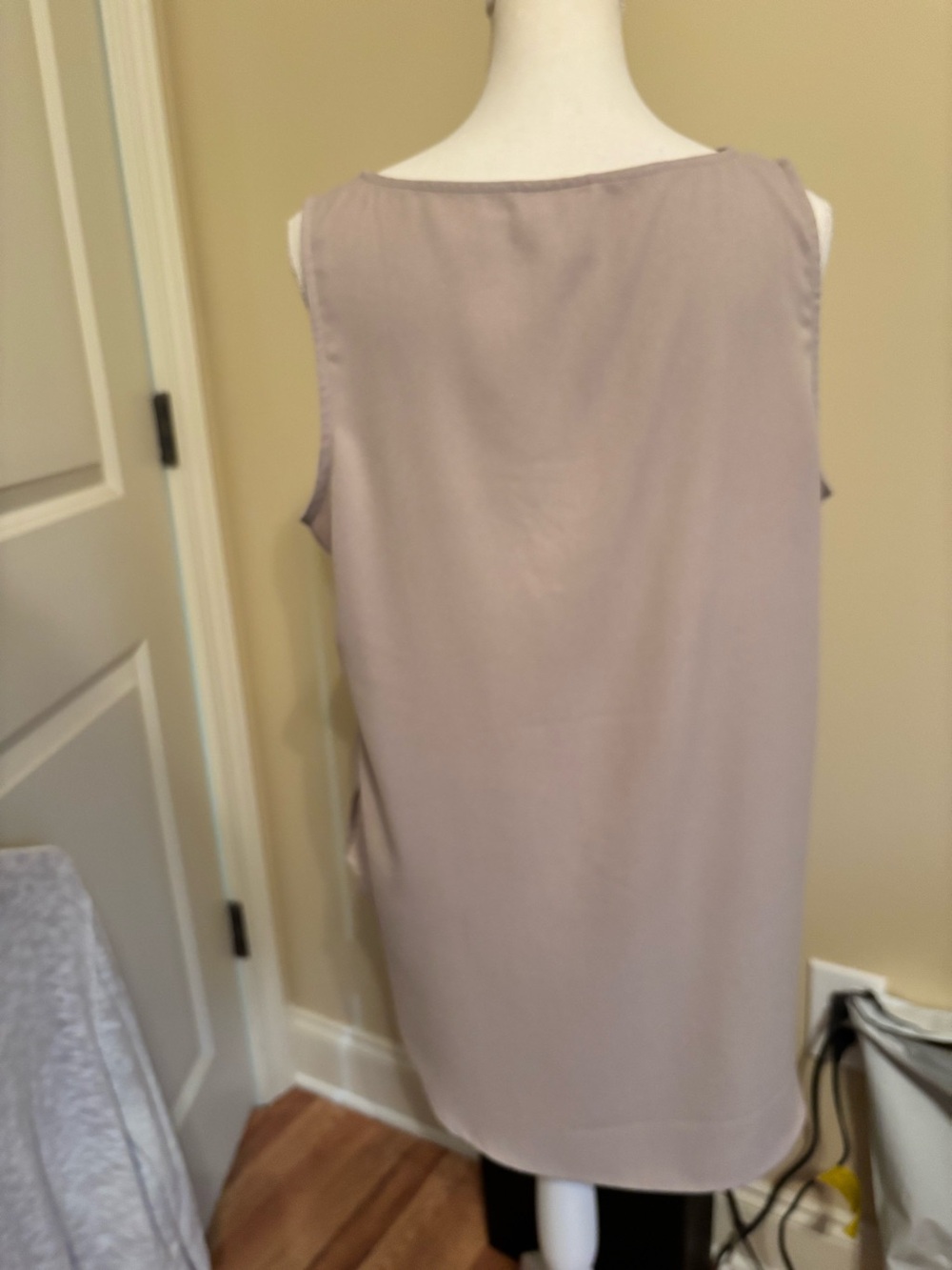 Chicos tank top women’s size large Chicos 2 - Picture 3 of 6